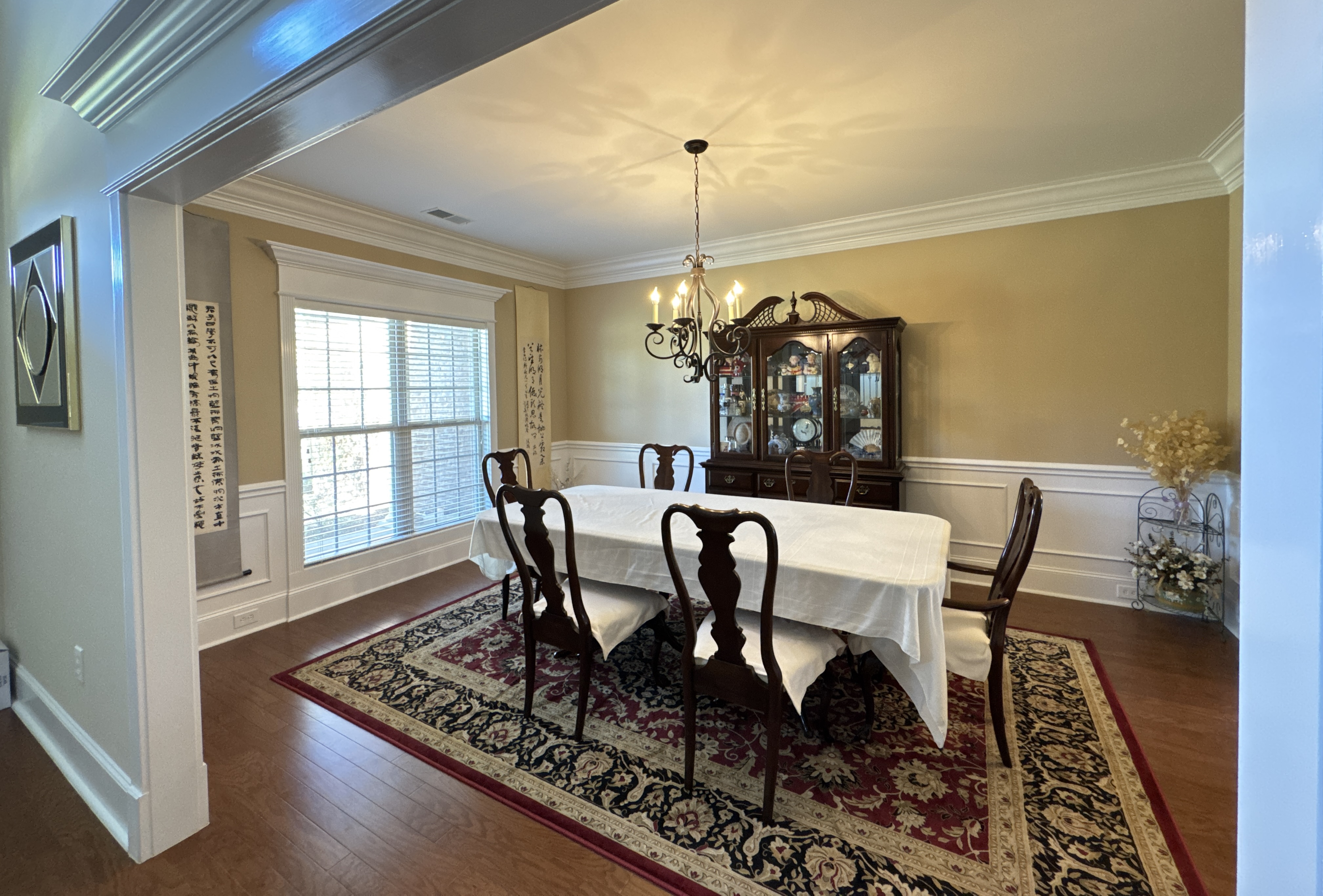Formal Dining Room 4